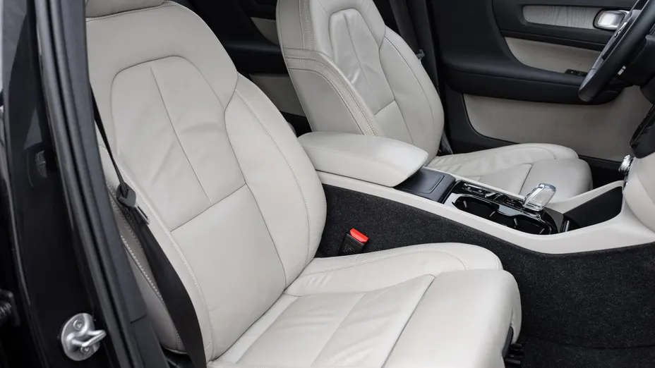 VOLVO XC40 XC40 B3 Plus Bright aut