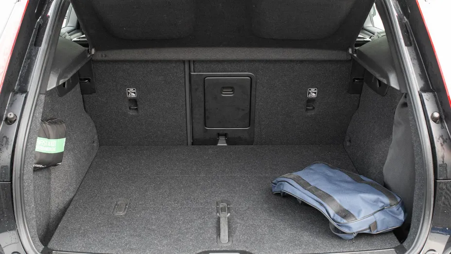 VOLVO XC40 XC40 B3 Plus Bright aut