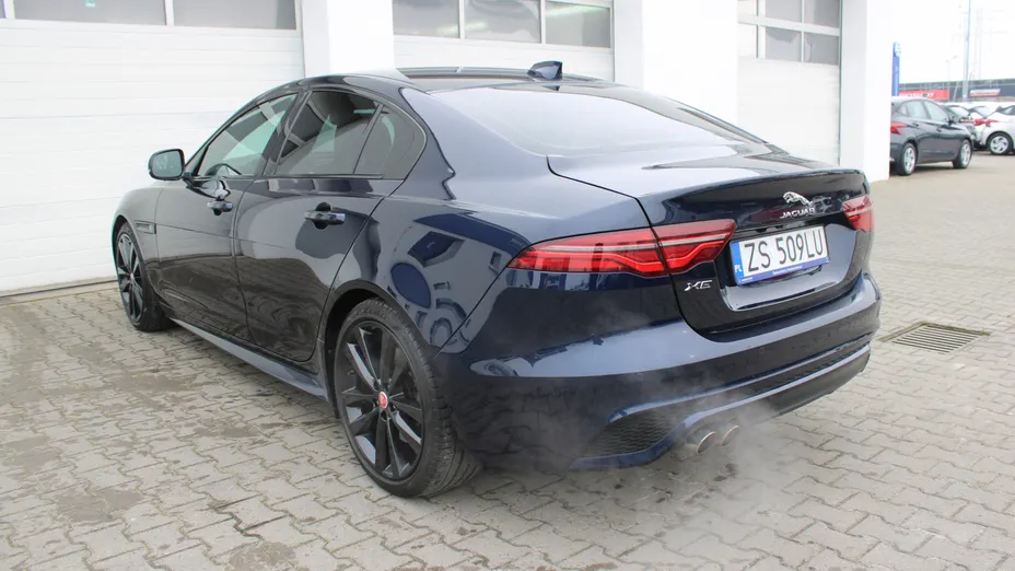 JAGUAR XE XE 2.0 D180 R-Dynamic S aut