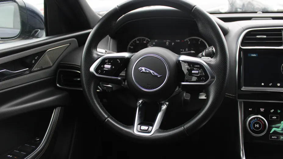 JAGUAR XE XE 2.0 D180 R-Dynamic S aut