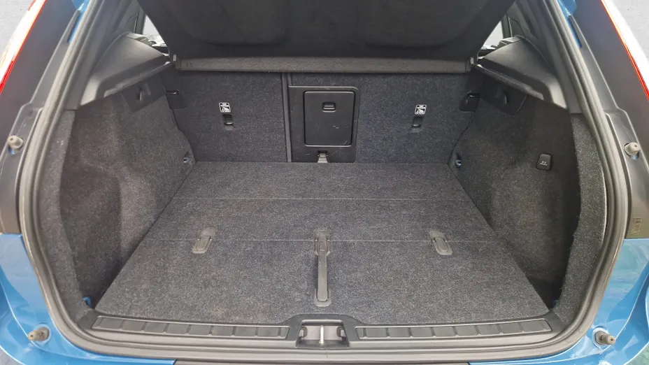VOLVO XC40 XC40 B3 Core aut