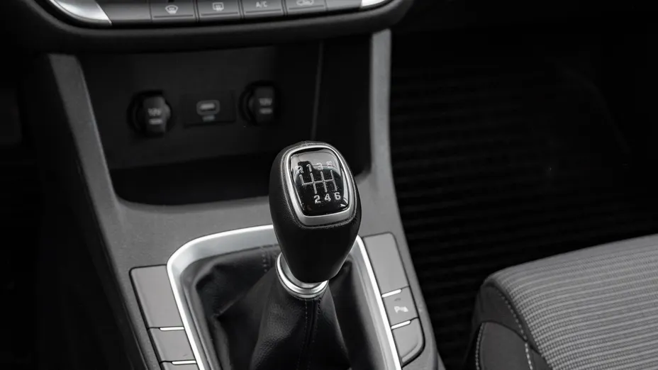 HYUNDAI i30 i30 1.5 DPI Classic +