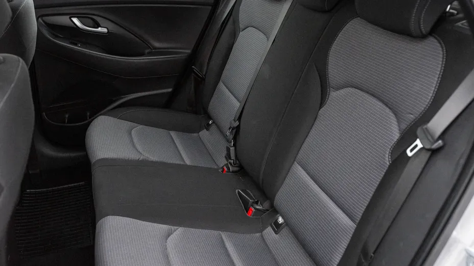 HYUNDAI i30 i30 1.5 DPI Classic +