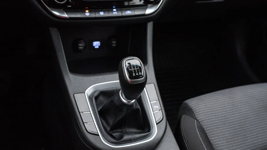 HYUNDAI i30 i30 1.5 DPI Classic +