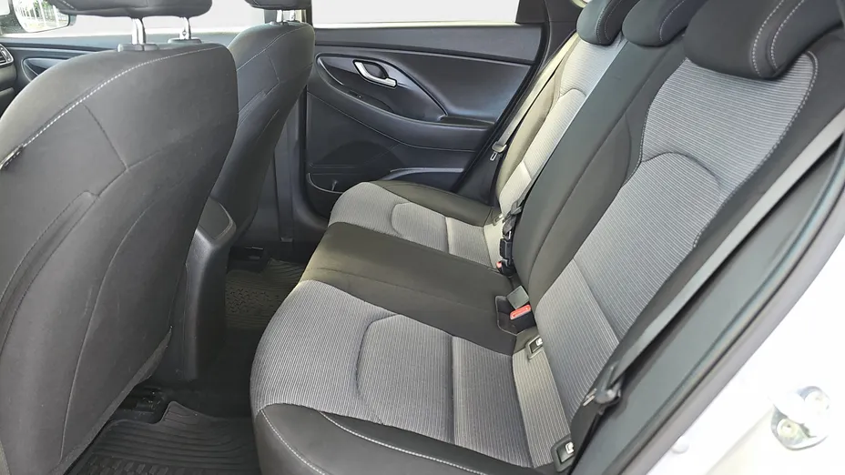 HYUNDAI i30 i30 1.0 T-GDI Modern