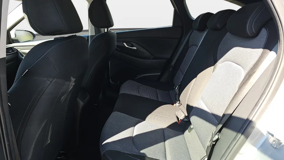 HYUNDAI i30 i30 1.0 T-GDI Modern