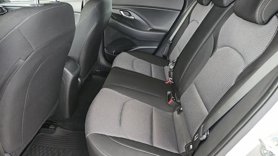 HYUNDAI i30 i30 1.0 T-GDI Modern