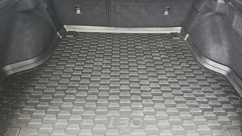 HYUNDAI i30 i30 1.0 T-GDI Modern