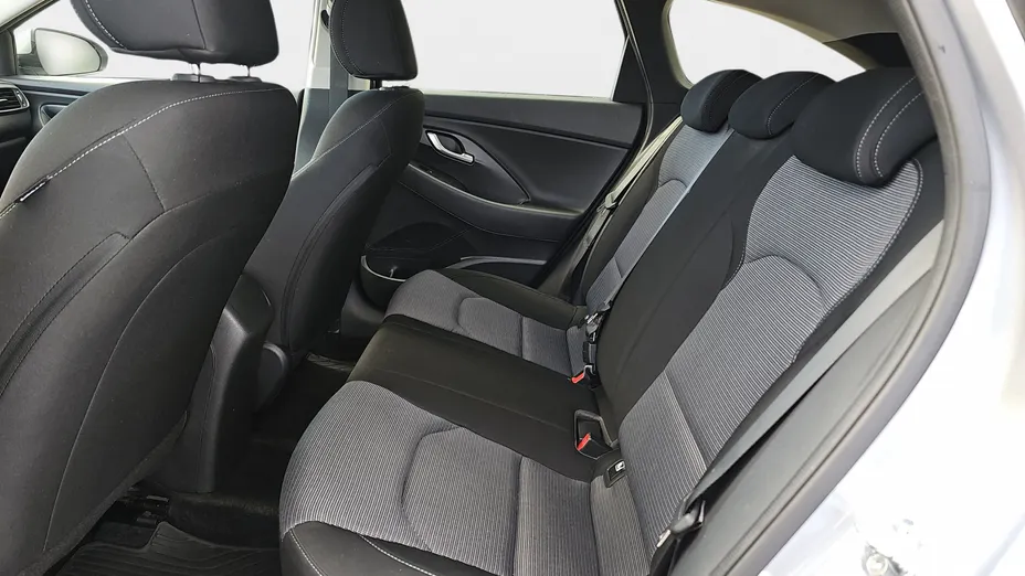 HYUNDAI i30 i30 1.0 T-GDI Modern