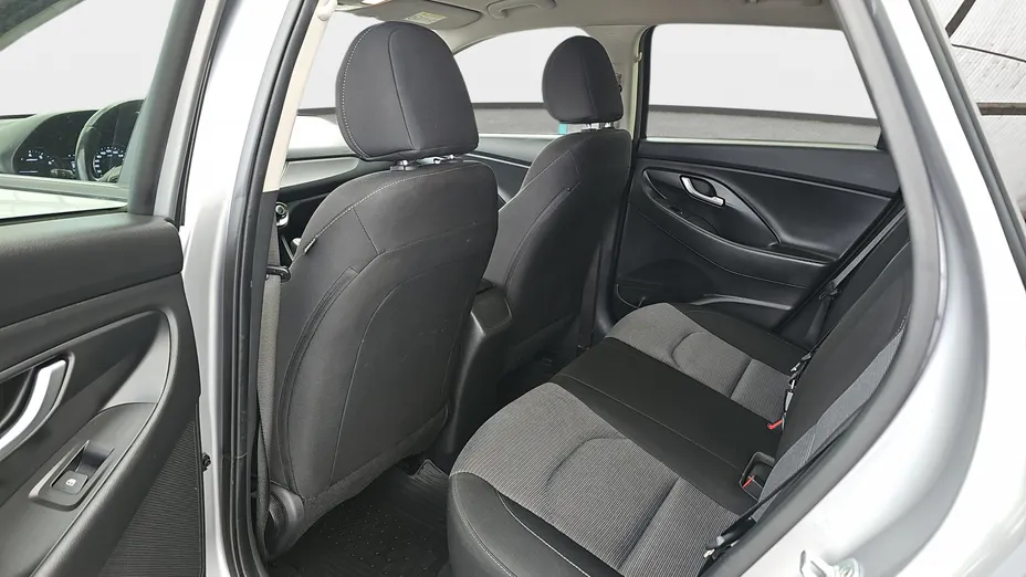 HYUNDAI i30 i30 1.0 T-GDI Modern