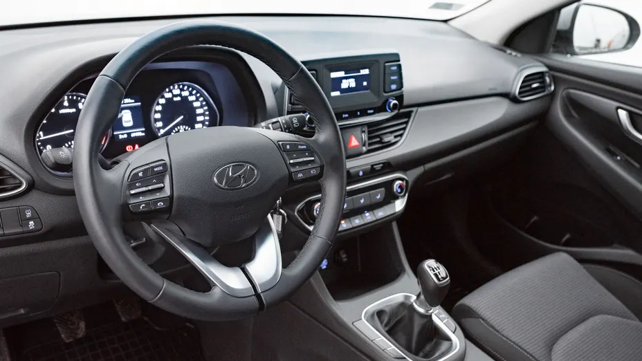 HYUNDAI i30 i30 1.5 DPI Classic +