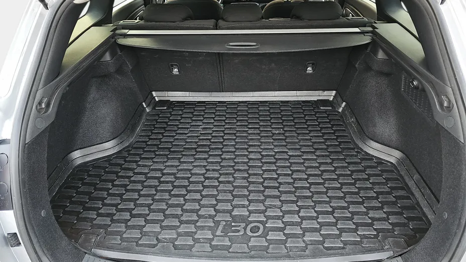 HYUNDAI i30 i30 1.0 T-GDI Modern