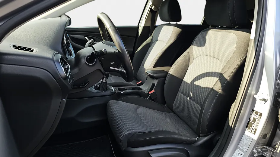 HYUNDAI i30 i30 1.0 T-GDI Modern