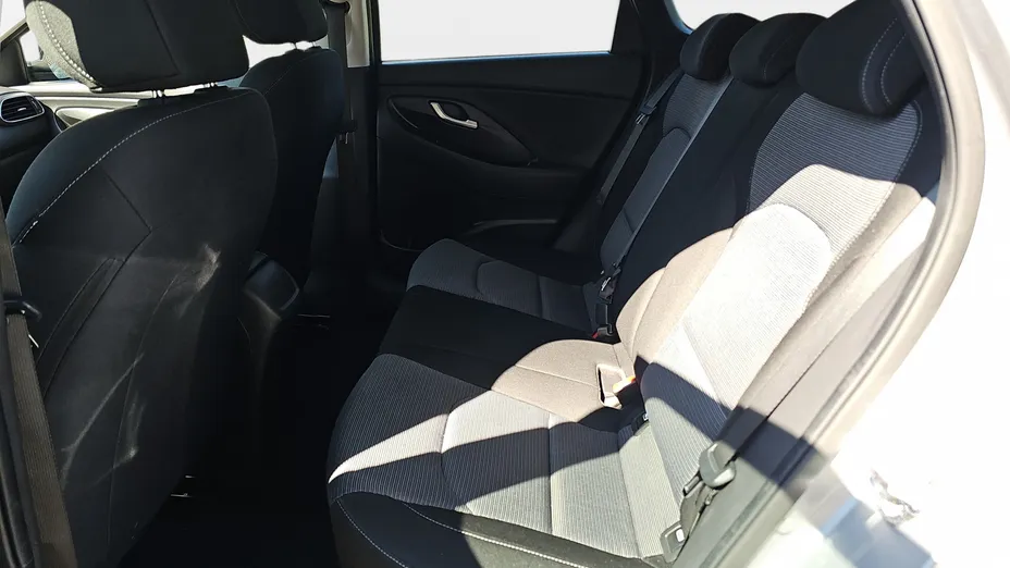 HYUNDAI i30 i30 1.0 T-GDI Modern