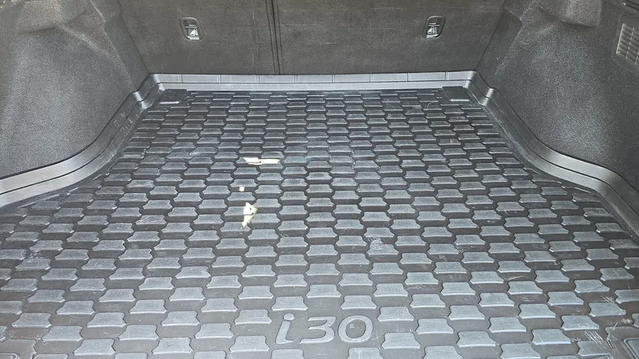 HYUNDAI i30 i30 1.0 T-GDI Modern