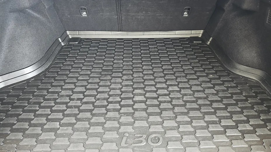 HYUNDAI i30 i30 1.0 T-GDI Modern