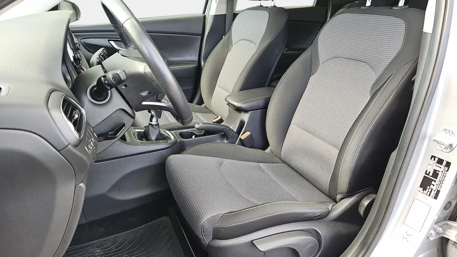 HYUNDAI i30 i30 1.0 T-GDI Modern