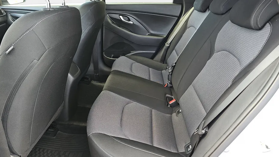 HYUNDAI i30 i30 1.0 T-GDI Modern