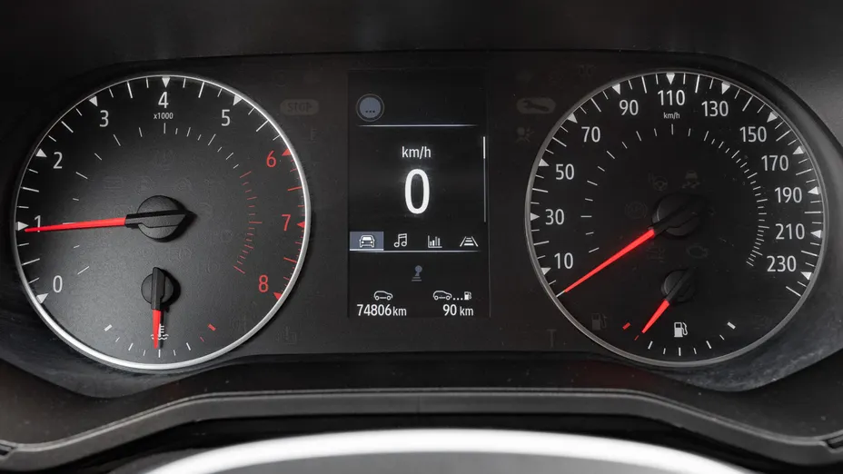 RENAULT Clio Clio 1.0 TCe Equilibre