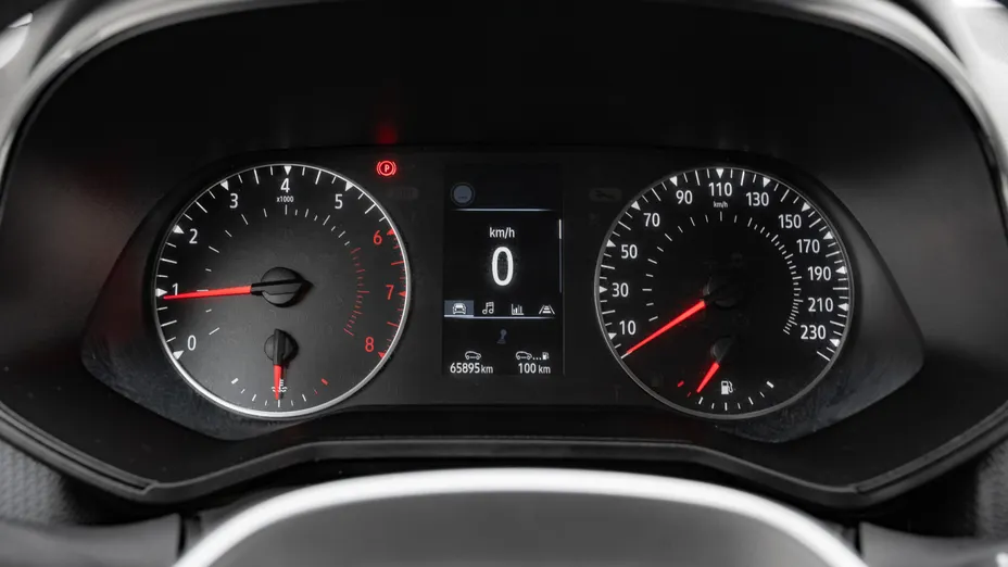 RENAULT Clio Clio 1.0 TCe Equilibre