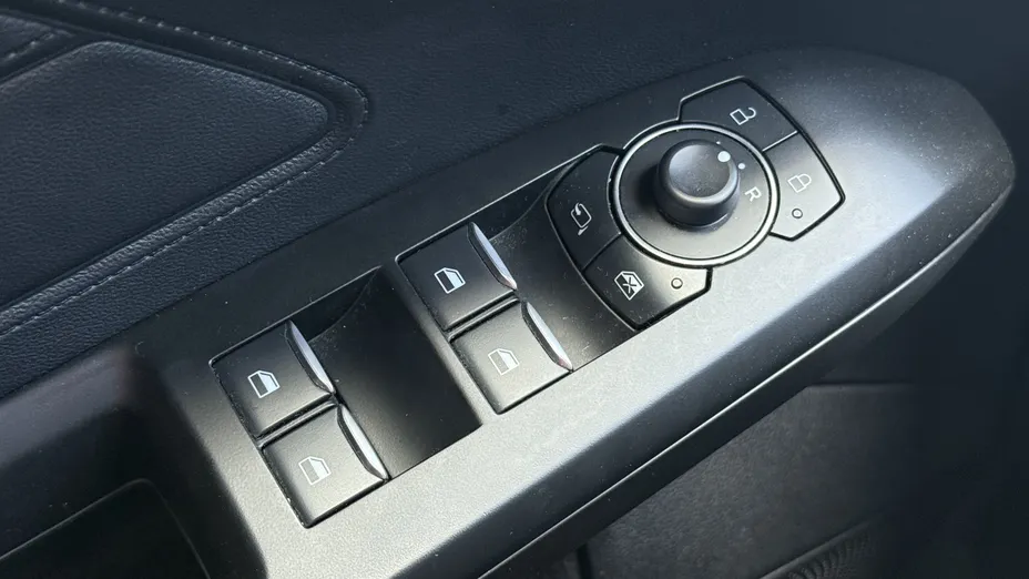 FORD Focus Focus 1.0 EcoBoost mHEV Titanium aut