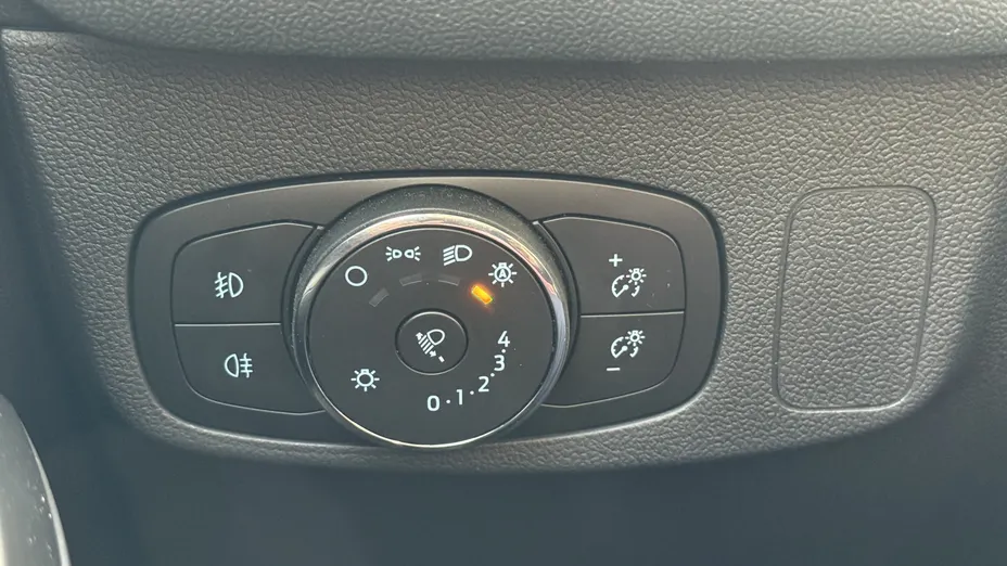 FORD Focus Focus 1.0 EcoBoost mHEV Titanium aut