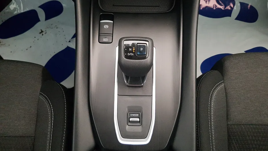 NISSAN Qashqai Qashqai 1.3 DIG-T mHEV N-Connecta Xtronic