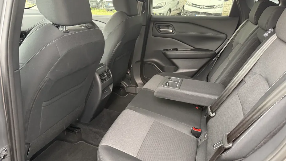 NISSAN Qashqai Qashqai 1.3 DIG-T mHEV N-Connecta Xtronic