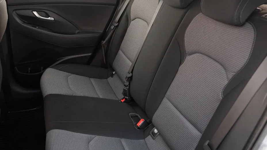 HYUNDAI i30 i30 1.5 DPI Classic +