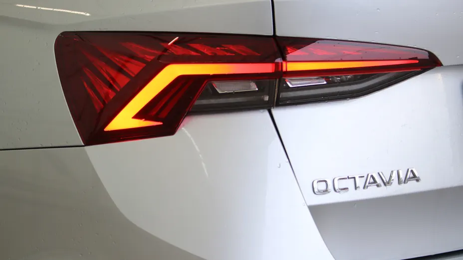 SKODA Octavia Octavia 1.5 TSI ACT Ambition