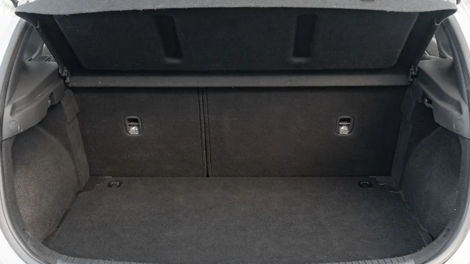 HYUNDAI i30 i30 1.5 DPI Classic +