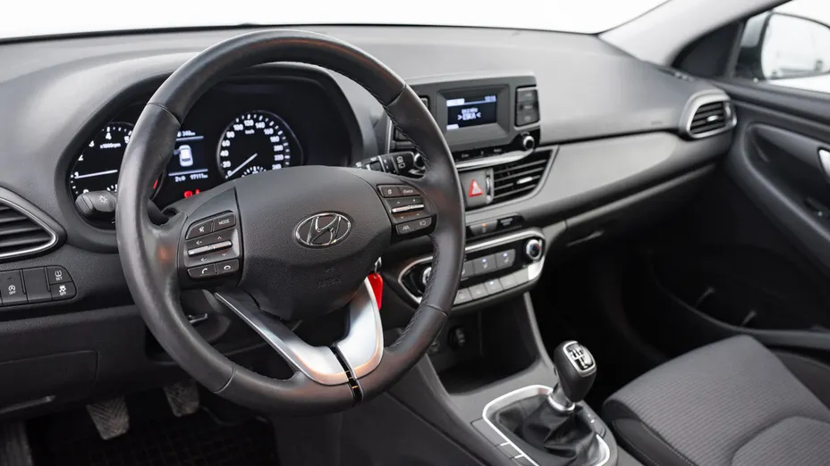 HYUNDAI i30 i30 1.5 DPI Classic +