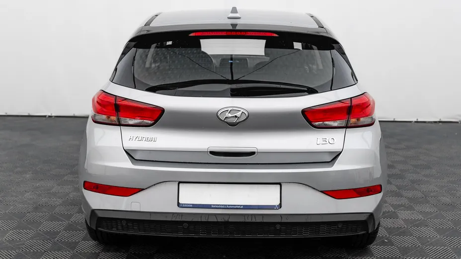 HYUNDAI i30 i30 1.5 DPI Classic +