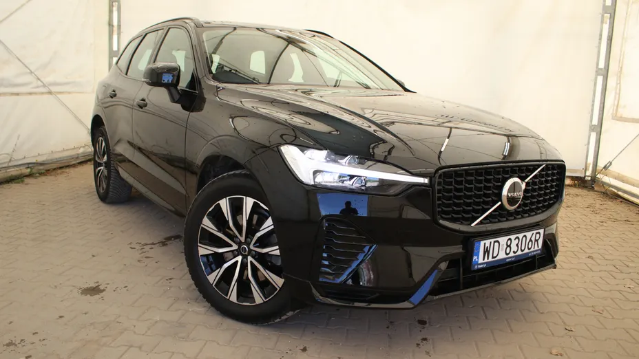 VOLVO XC60 XC60 B4 D Plus Dark aut