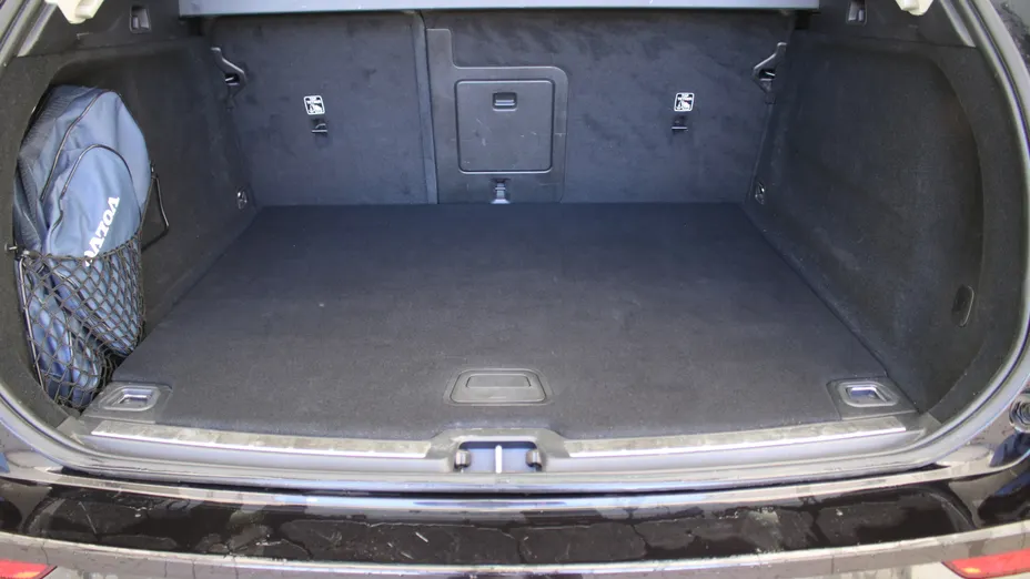 VOLVO XC60 XC60 B4 D Plus Dark aut