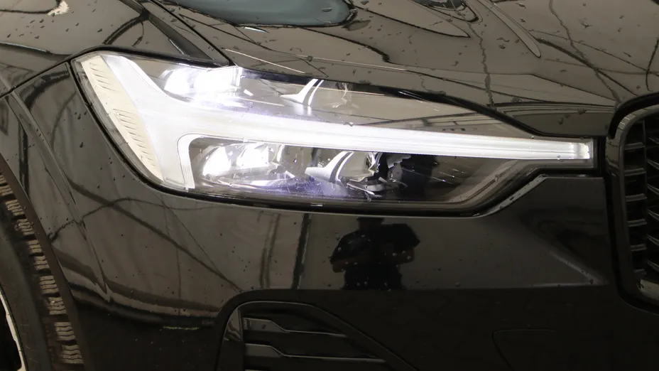 VOLVO XC60 XC60 B4 D Plus Dark aut