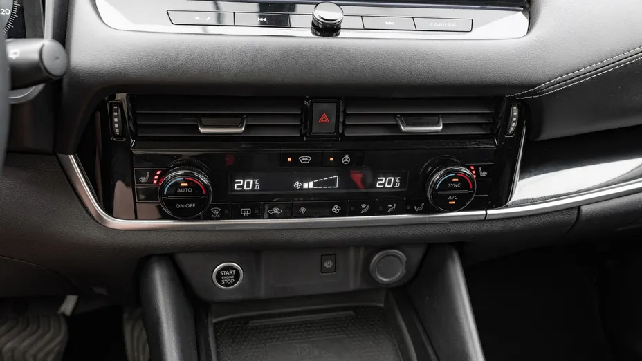 NISSAN Qashqai Qashqai 1.3 DIG-T mHEV N-Connecta Xtronic