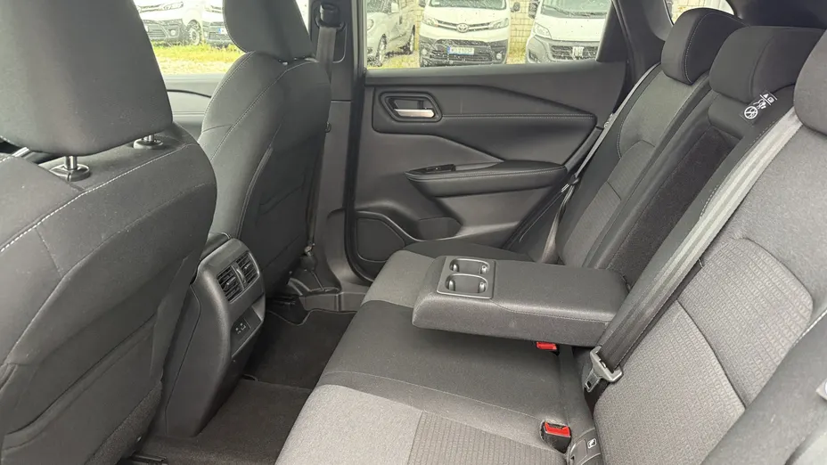 NISSAN Qashqai Qashqai 1.3 DIG-T mHEV N-Connecta Xtronic