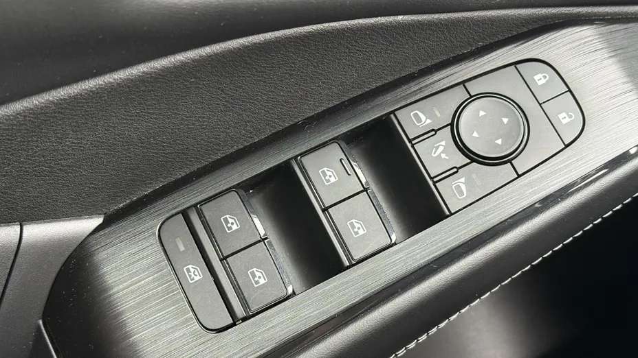 NISSAN Qashqai Qashqai 1.3 DIG-T mHEV N-Connecta Xtronic