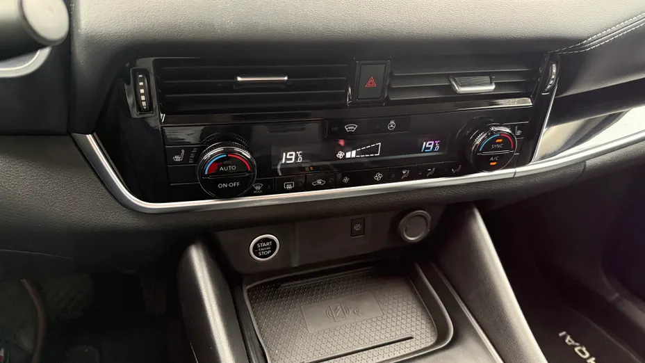 NISSAN Qashqai Qashqai 1.3 DIG-T mHEV N-Connecta Xtronic