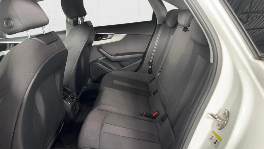 AUDI A4 A4 35 TFSI mHEV Advanced S tronic