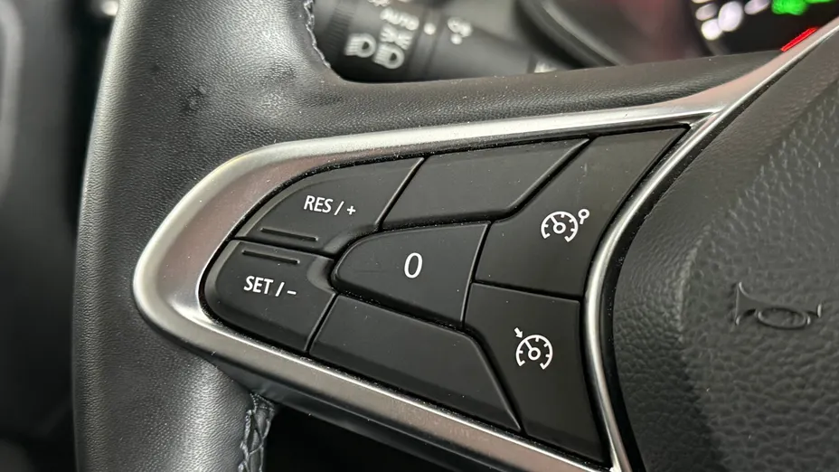 RENAULT Clio Clio 1.0 TCe Equilibre