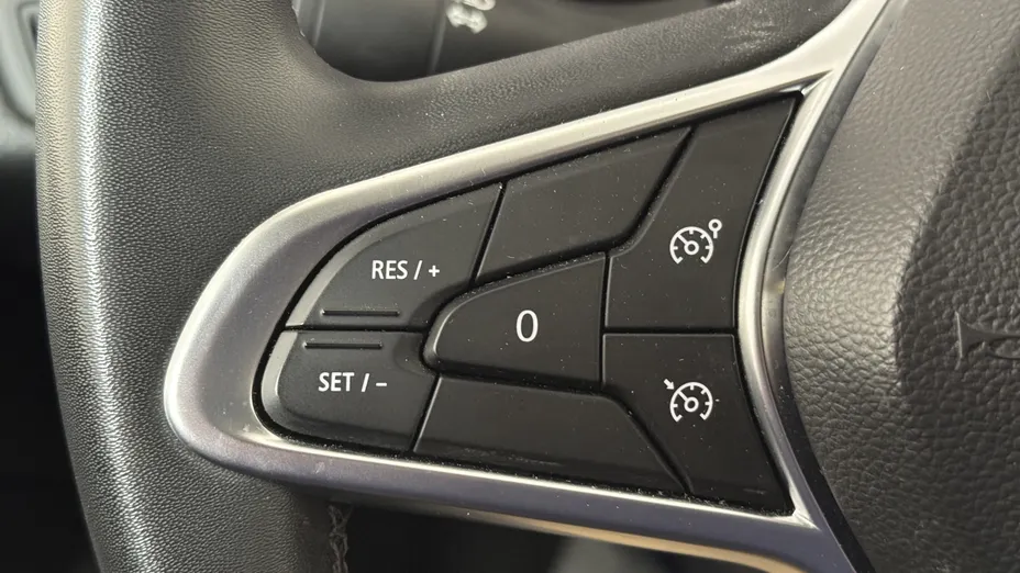 RENAULT Clio Clio 1.0 TCe Equilibre