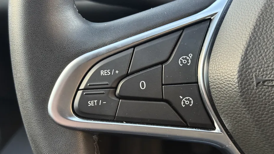 RENAULT Clio Clio 1.0 TCe Equilibre