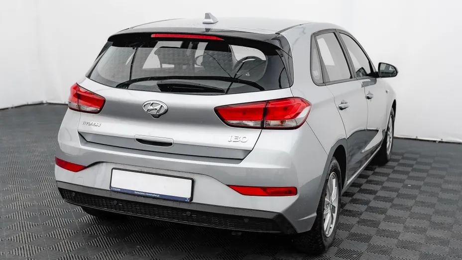 HYUNDAI i30 i30 1.5 DPI Classic +