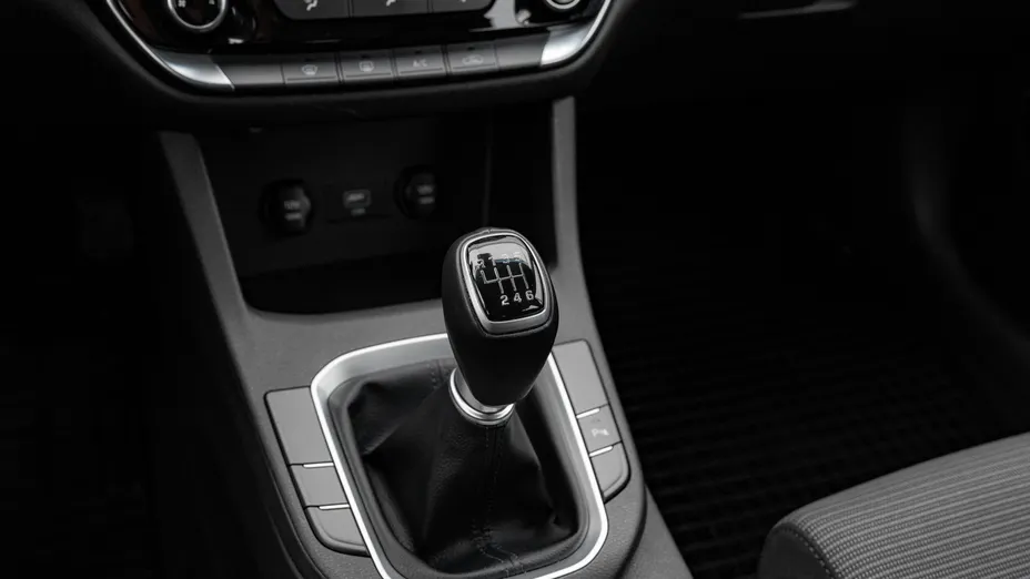 HYUNDAI i30 i30 1.5 DPI Classic +