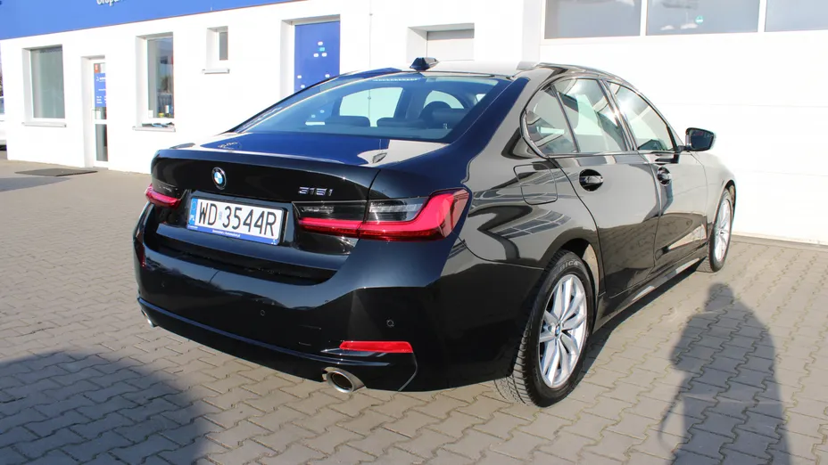 BMW Seria 3 318i aut