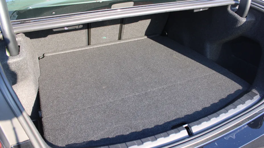 BMW Seria 3 318i aut