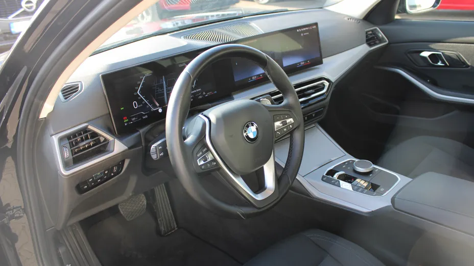 BMW Seria 3 318i aut