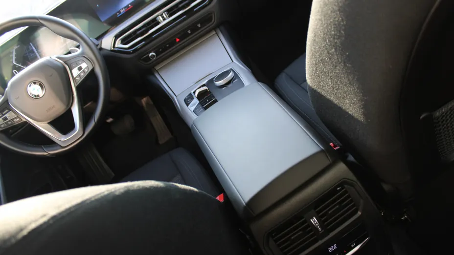 BMW Seria 3 318i aut